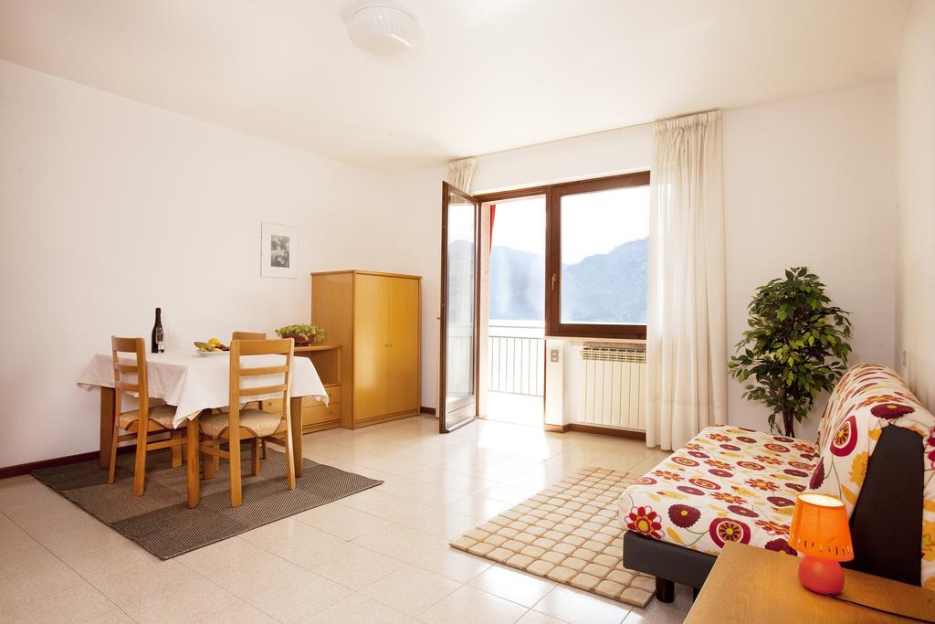 Residence Le Balze Malcesine Værelse billede