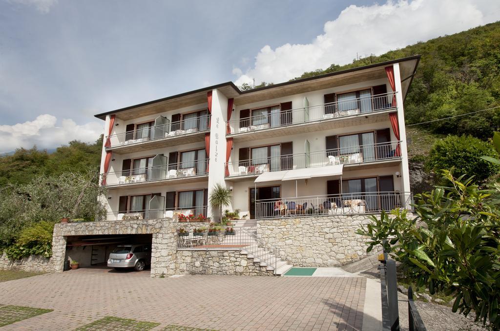 Residence Le Balze Malcesine Eksteriør billede